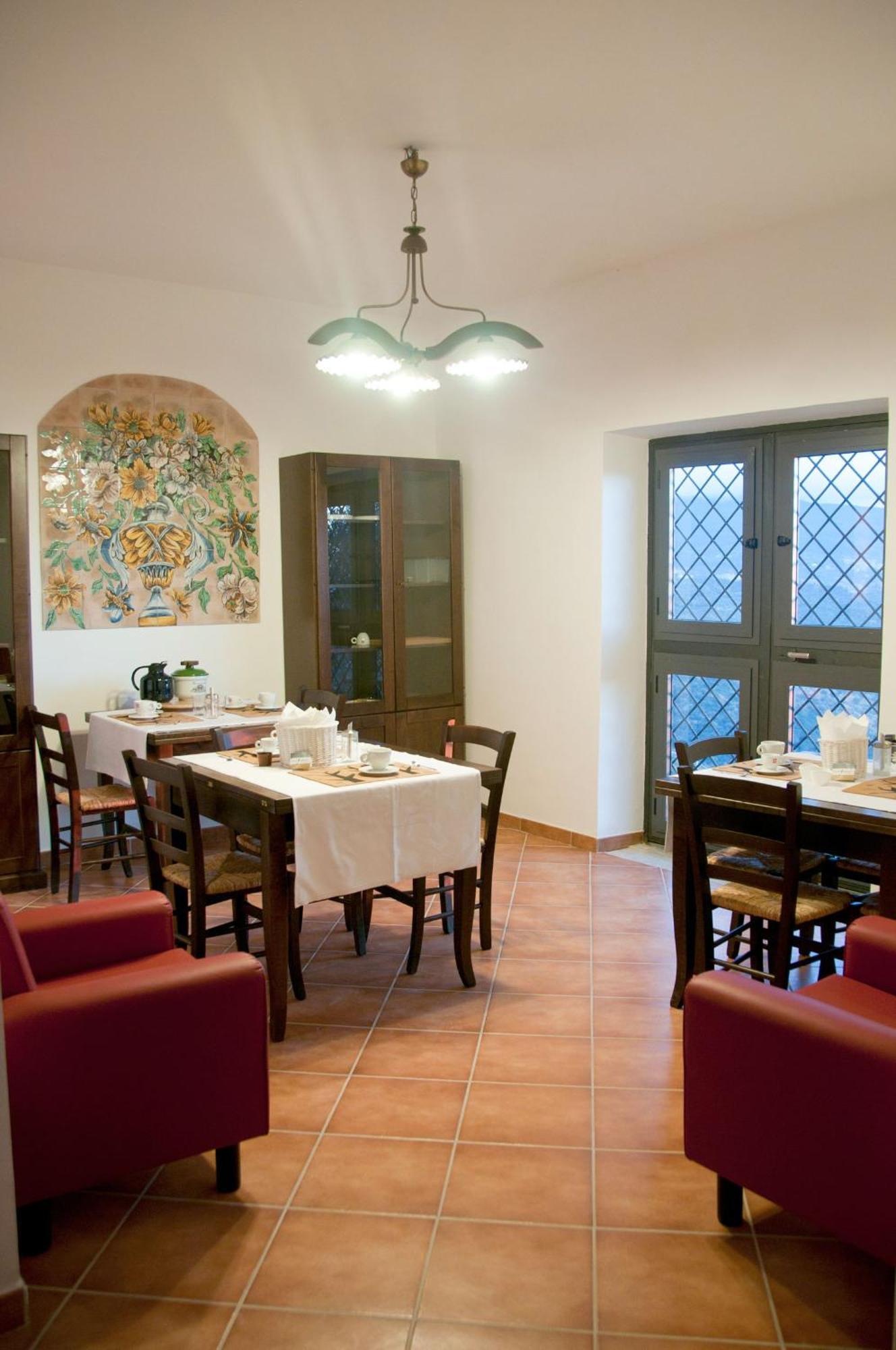 Гостевой дом Casale Il Gheppio Laureana Cilento Экстерьер фото